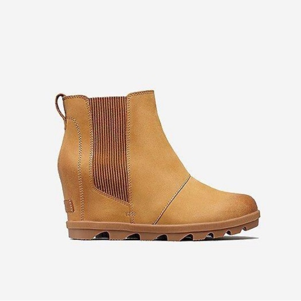Sorel Tan Joan of Arctic Nubuck Leather Wedge Booties Pull On Round Toe Size 7